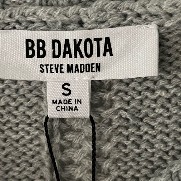 BB Dakota by Steve Madden Sweater - Picture 2 of 9